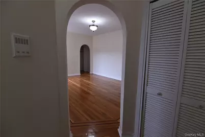 83-52 Talbot Street #5C, Kew Gardens, NY 11415 - Photo 7