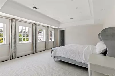 9 Hicks Lane, Sands Point, NY 11050 - Photo 33