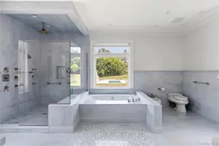 9 Hicks Ln, Sands Point, NY 11050 - Photo 25