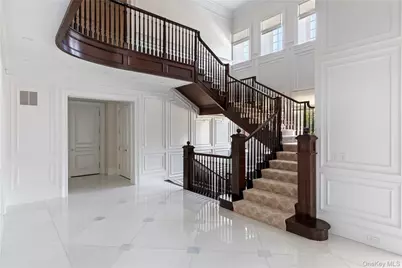 9 Hicks Lane, Sands Point, NY 11050 - Photo 9