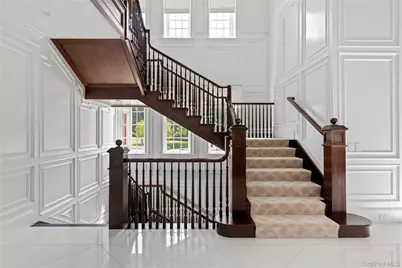 9 Hicks Lane, Sands Point, NY 11050 - Photo 27