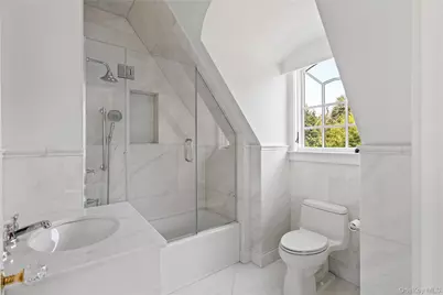 9 Hicks Lane, Sands Point, NY 11050 - Photo 39