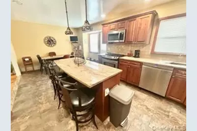 44 Jefferson Avenue, Lynbrook, NY 11563 - Photo 13