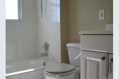 44 Jefferson Avenue, Lynbrook, NY 11563 - Photo 27