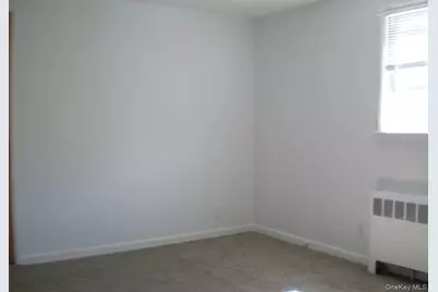 44 Jefferson Avenue, Lynbrook, NY 11563 - Photo 19