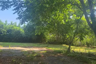 129 David Whites Ln, Southampton, NY 11968 - Photo 3