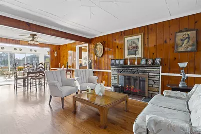 2436 Hempstead Lane, Wantagh, NY 11793 - Photo 17