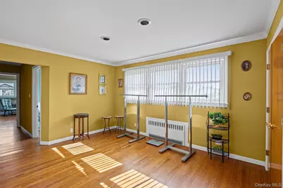 2436 Hempstead Lane, Wantagh, NY 11793 - Photo 23