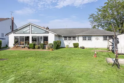 2436 Hempstead Lane, Wantagh, NY 11793 - Photo 35