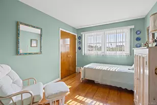 2436 Hempstead Ln, Wantagh, NY 11793 - Photo 25