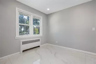 594 Fenworth Blvd, Franklin Square, NY 11010 - Photo 15