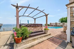 1321 Shore Dr, Bronx, NY 10465 - Photo 35