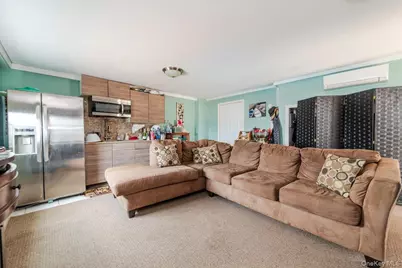 1321 Shore Drive, Bronx, NY 10465 - Photo 9