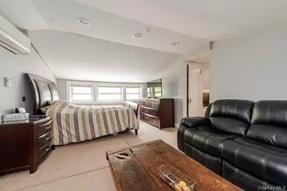 1321 Shore Drive, Bronx, NY 10465 - Photo 15