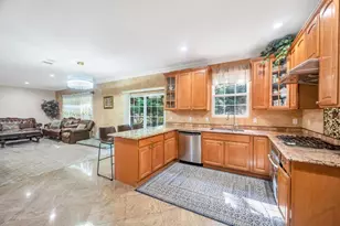 17 Mercer St, Port Jefferson Station, NY 11776 - Photo 9