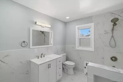 4 Hilton Street, Lynbrook, NY 11563 - Photo 23