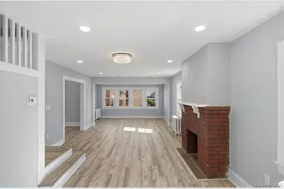 4 Hilton Street, Lynbrook, NY 11563 - Photo 11