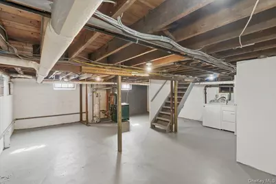 4 Hilton Street, Lynbrook, NY 11563 - Photo 25