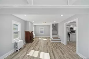 4 Hilton St, Lynbrook, NY 11563 - Photo 9