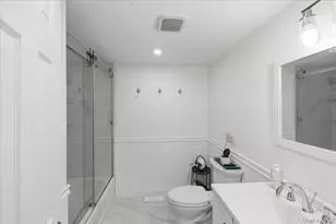 30 George Dr, Mastic, NY 11950 - Photo 19