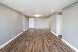 2 Bay Club Dr, Bayside, NY 11360 - Photo 7