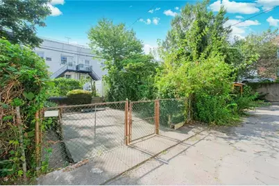 2168 Batchelder Street, Brooklyn, NY 11229 - Photo 25