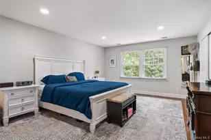 10 Northwood Cir, Huntington, NY 11743 - Photo 13