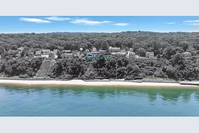 129 Shore Drive, Sound Beach, NY 11789 - Photo 5