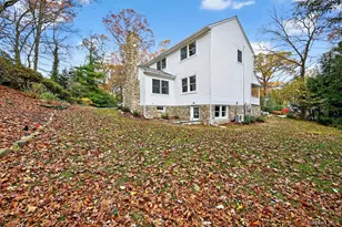 43 Edcris Ln, Huntington, NY 11743 - Photo 37