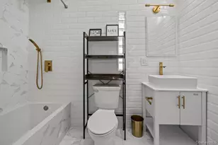 916 Clarence Ave, Bronx, NY 10465 - Photo 23