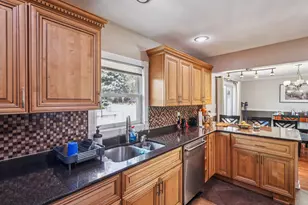 223 N Beech St, Massapequa, NY 11758 - Photo 13