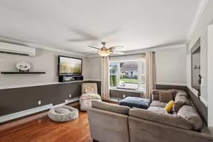 223 N Beech St, Massapequa, NY 11758 - Photo 5