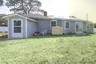 1227 Little East Neck Rd, West Babylon, NY 11704 - Photo 3