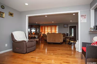 1227 Little East Neck Road, West Babylon, NY 11704 - Photo 5