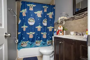 1227 Little East Neck Rd, West Babylon, NY 11704 - Photo 11