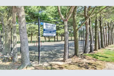 224 Pointe Circle N #224, Coram, NY 11727 - Photo 17