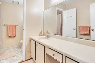 224 Pointe Cir N, Coram, NY 11727 - Photo 11