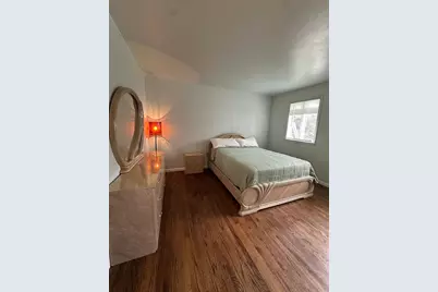 80 Newton Boulevard, Ronkonkoma, NY 11779 - Photo 19