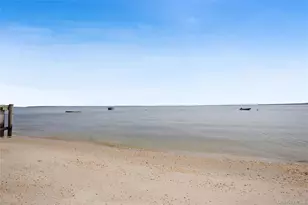 33 Beach Rd, Laurel, NY 11948 - Photo 37