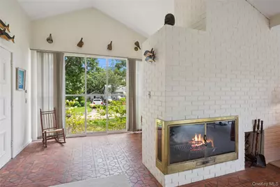 33 Beach Road, Laurel, NY 11948 - Photo 3