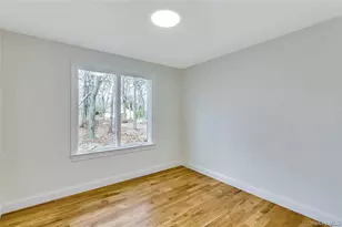 51 Ocean Ave, Hampton Bays, NY 11946 - Photo 11