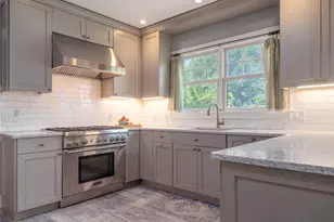 756 Main Rd, Aquebogue, NY 11931 - Photo 5