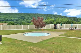 252 Country Club Ln, Pomona, NY 10970 - Photo 37