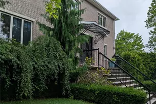 15 Lenzie St, New York, NY 10312 - Photo 3