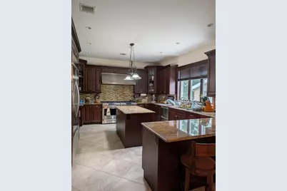 15 Lenzie Street, New York, NY 10312 - Photo 7