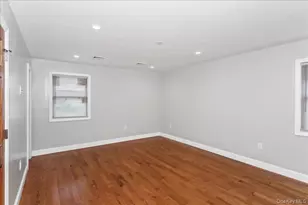 664 Clinton Ave, Uniondale, NY 11553 - Photo 21