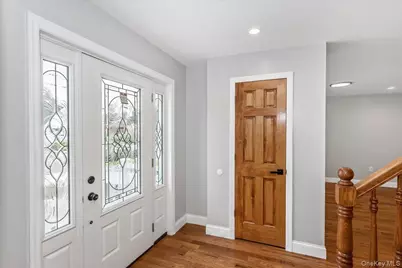 664 Clinton Avenue, Uniondale, NY 11553 - Photo 7