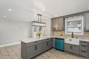 664 Clinton Ave, Uniondale, NY 11553 - Photo 11