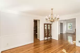 45 Orchard Meadow Rd, East Williston, NY 11596 - Photo 5