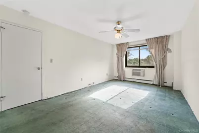 100 E Hartsdale Avenue #MiE, Hartsdale, NY 10530 - Photo 15